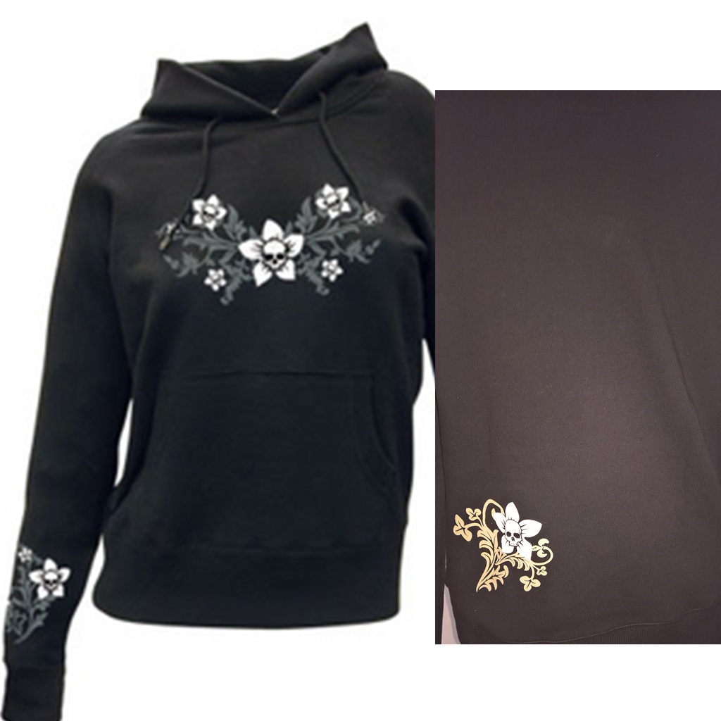 Skulls & Flowers black & white